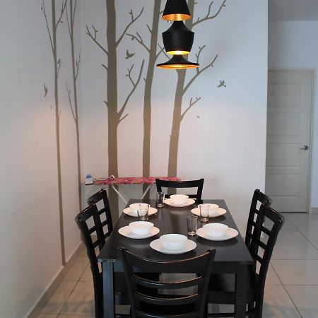 Mansion One Seaview Georgetown 2Br 6 Pax Appartement Buitenkant foto