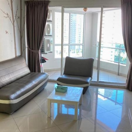 Mansion One Seaview Georgetown 2Br 6 Pax Appartement Buitenkant foto